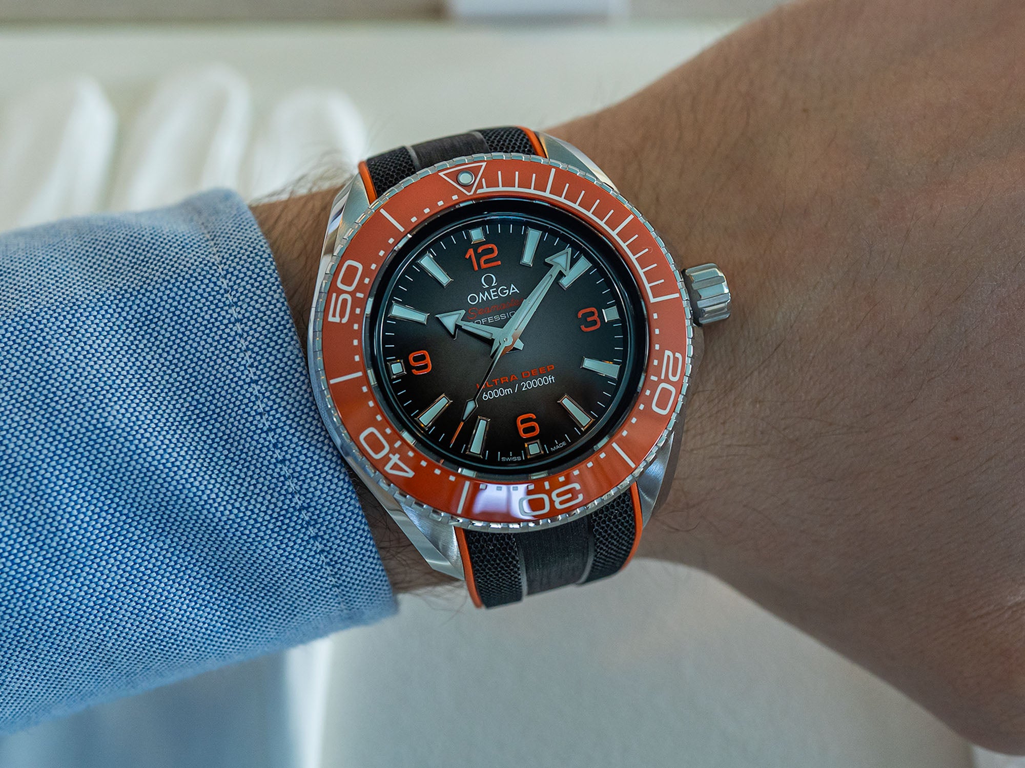 Omega Seamaster Planet Ocean Ultra Deep -Omegasteel, orange bezel